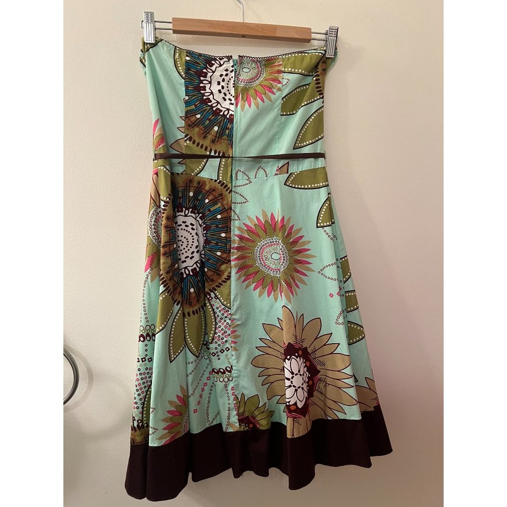 Formal dress with big flower illustrations by TEEZE ME, size 7 - Picture 4 of 4